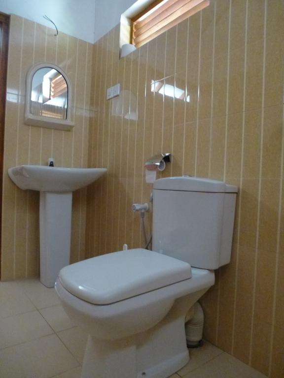 נילבלי High Park Hotel מראה חיצוני תמונה
